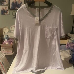 🆕❤️ W/Tags White and Gray Women’s Shirt